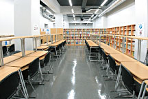 収容人数250名の自習室